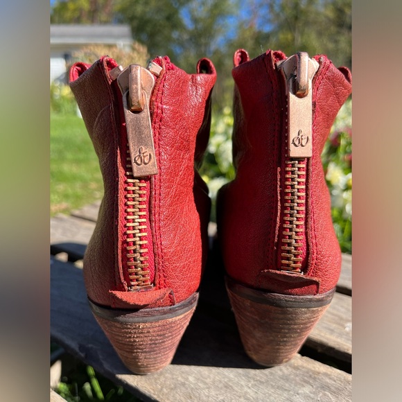 Sam Edelman Lisle Leather Booties - Picture 6 of 15